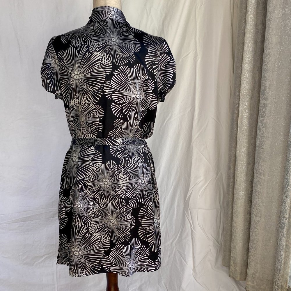Apt. 9 Abstract Floral Shirt Dress, L - Picture 6 of 8